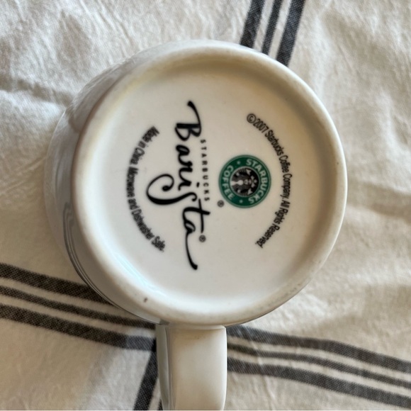 Starbucks Barista Mug – Vintage 2007 White Ceramic Coffee Cup – 16 oz - Picture 4 of 4